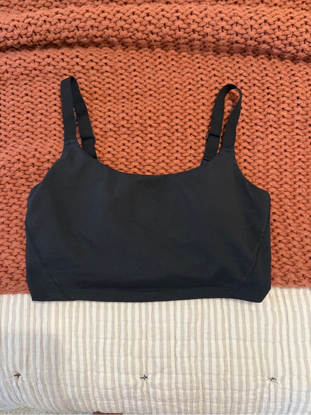 Black Women's Scoop Neck Sports Bra